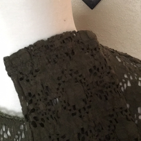 Top - Picture 3 of 5